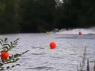 A2 nico ejecté du jet ski (-;