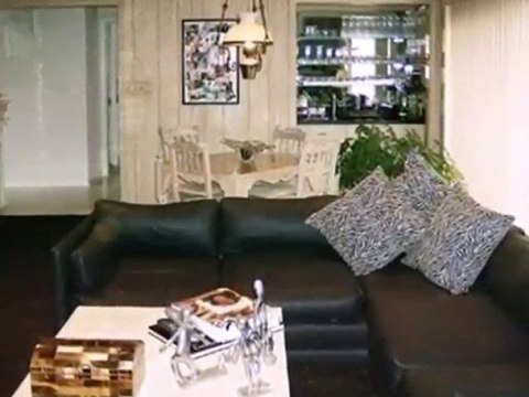 Homes for Sale - 2200 White Oak Cir - Northbrook, IL 60062 -