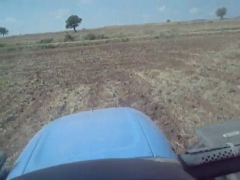 New Holland TL100A İLE ÖZPANMAK GAZAYAĞI ÇEKİMİ...