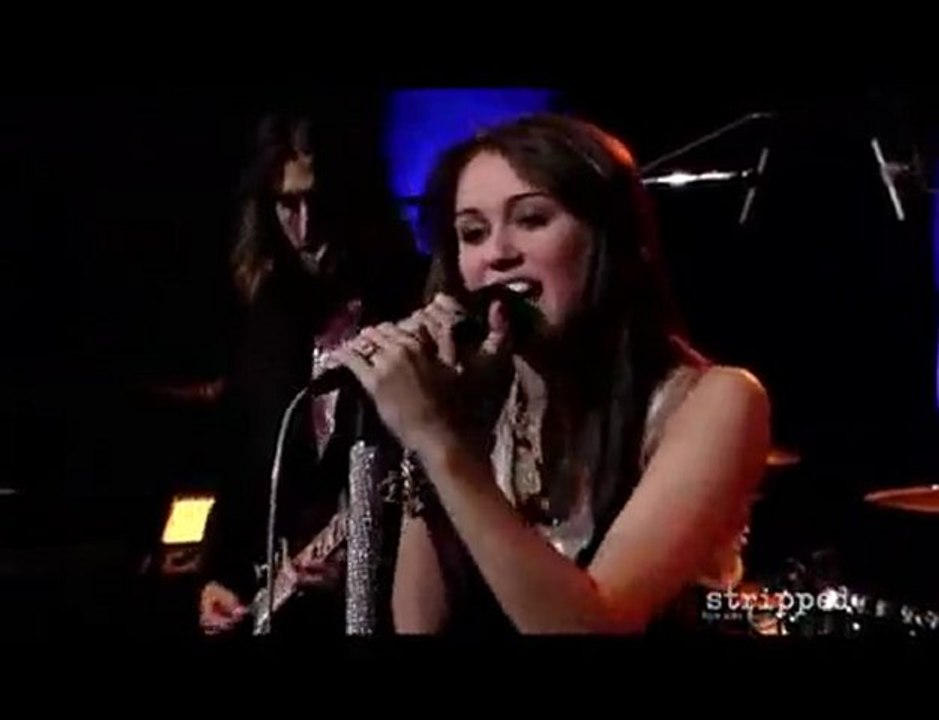 Miley Cyrus - Girls Just Wanna Have Fun (Live)