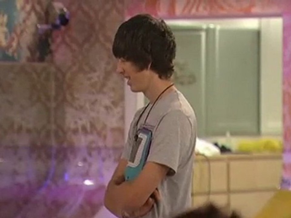 Is John James *gasp*  jealous?!