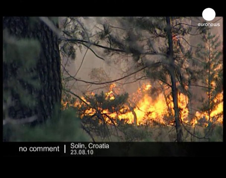 Fires threaten tourist resorts in Ibiza - no comment