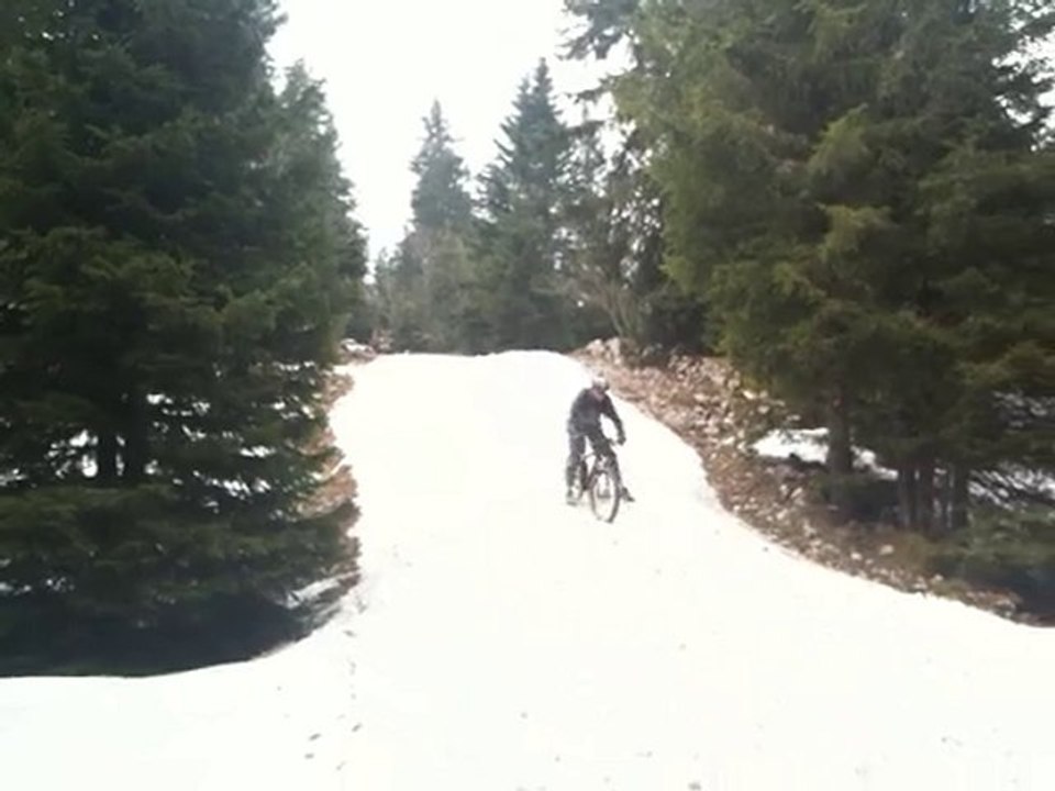 20100516 Semnoz dans la neige - Alexandre