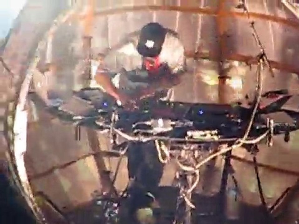 DJ SHADOW EN LIVE Lors Du Festival Les Authentiks 13/07/2010