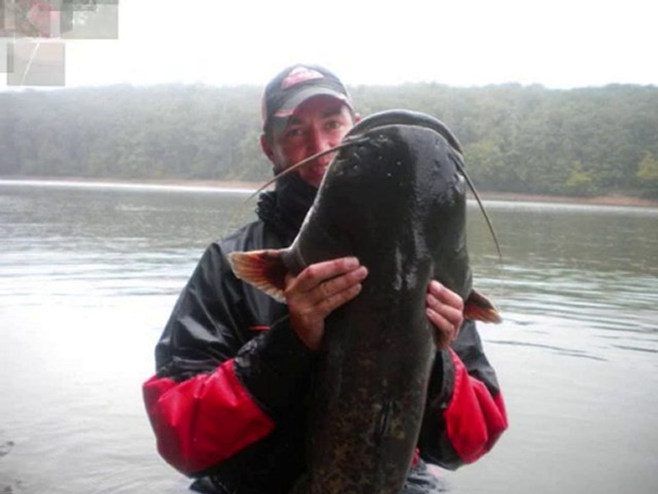 peche au brochet et silure en float-tube.