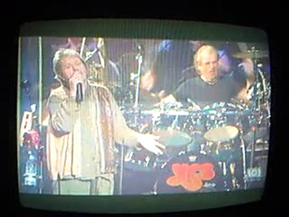 YES LIVE: A TRIBUTE TO LOVE