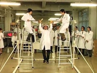 シャンパーニュ ニコラ・フィアット（Champagne Nicolas Feuillatte）テレビCM『懸垂』篇