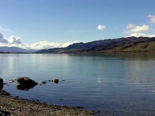 Reflecting Lake Dunstan at Cromwell, New Zealand (2 of 8)
