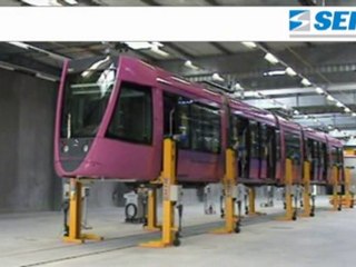 Levage du tramway de Reims