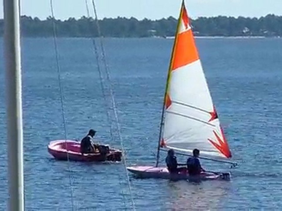 20100726 Clara et Mathieu retour voile Lacanau
