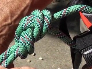 Encordement sur Baudrier avec un noeud en huit