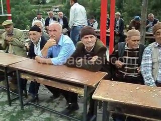 Bağtaşı Kasabası Ş.M.C.İ.Ö.O önü
