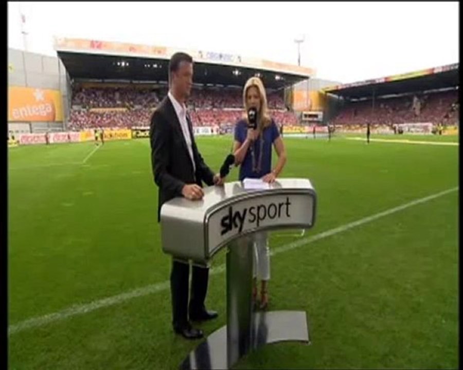 Kopfball Jessica Kastrop Reporterin Headshot