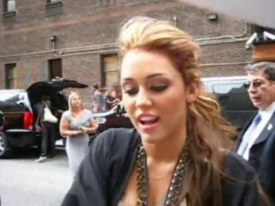 SNTV - Miley and Liam split