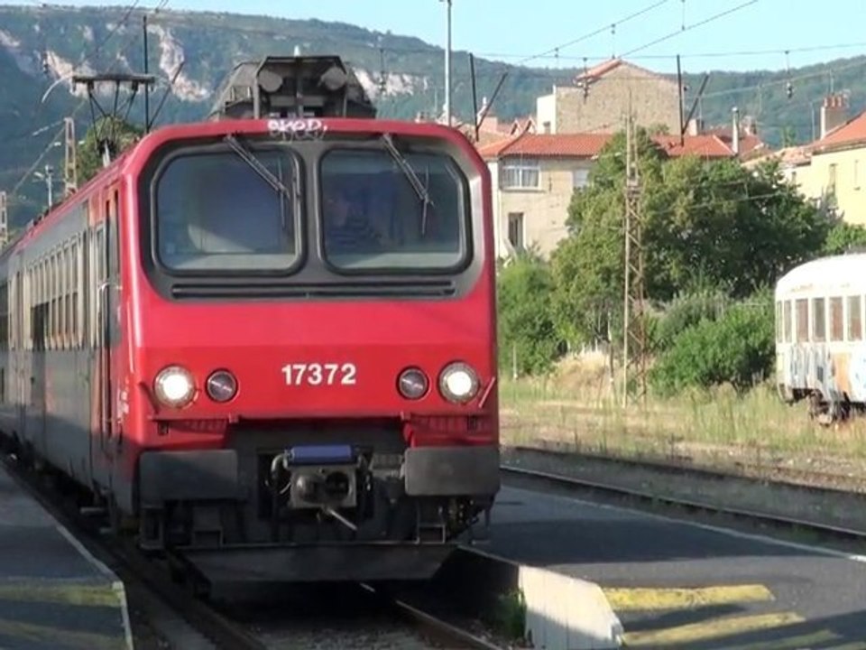 Z2 au départ de Millau pour St Chely