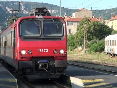 Z2 au départ de Millau pour St Chely