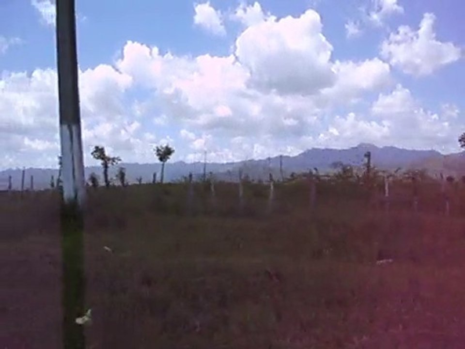 CUBA : En allant vers Ancon, plage de Trinidad ( 12 kms)