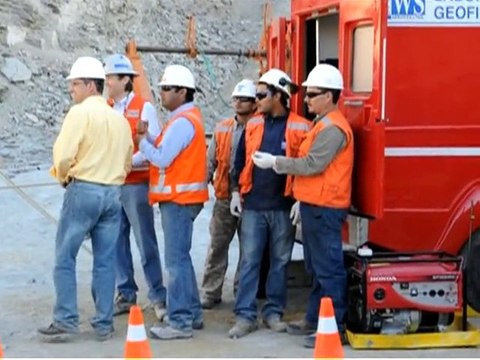 Chilean miners told of long rescue ordeal