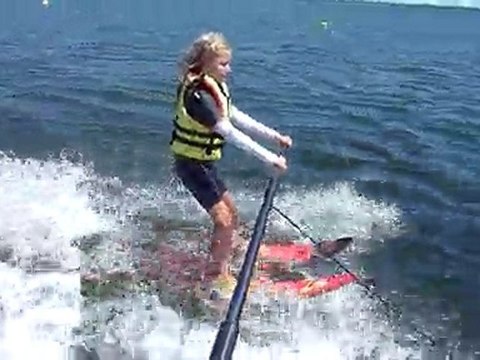 20100731 Clara ski nautique 2 Lacanau