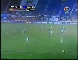 Orta sahadan müthiş gol
