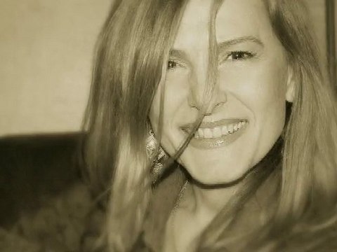 поёт Елена Кантер, РОССИЯ-УКРАИНА