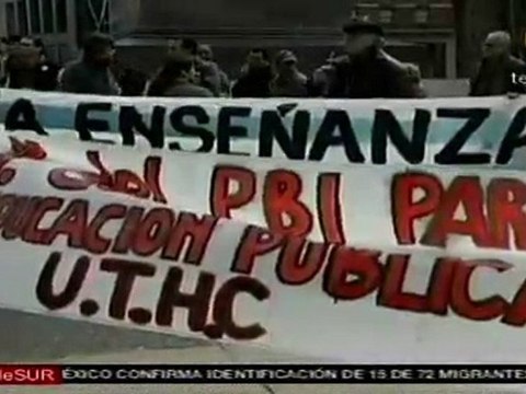Trabajadores uruguayos reclaman mejoras salariales
