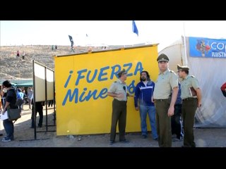 Families outside as Chile's trapper miners start long wait
