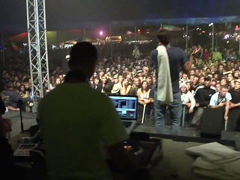 VINCENT VEILLON & KYA BAMBA FONT CHANTER LE PALEO