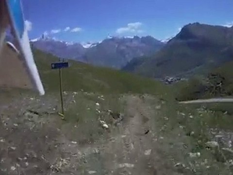 Jump Around - DH Tignes