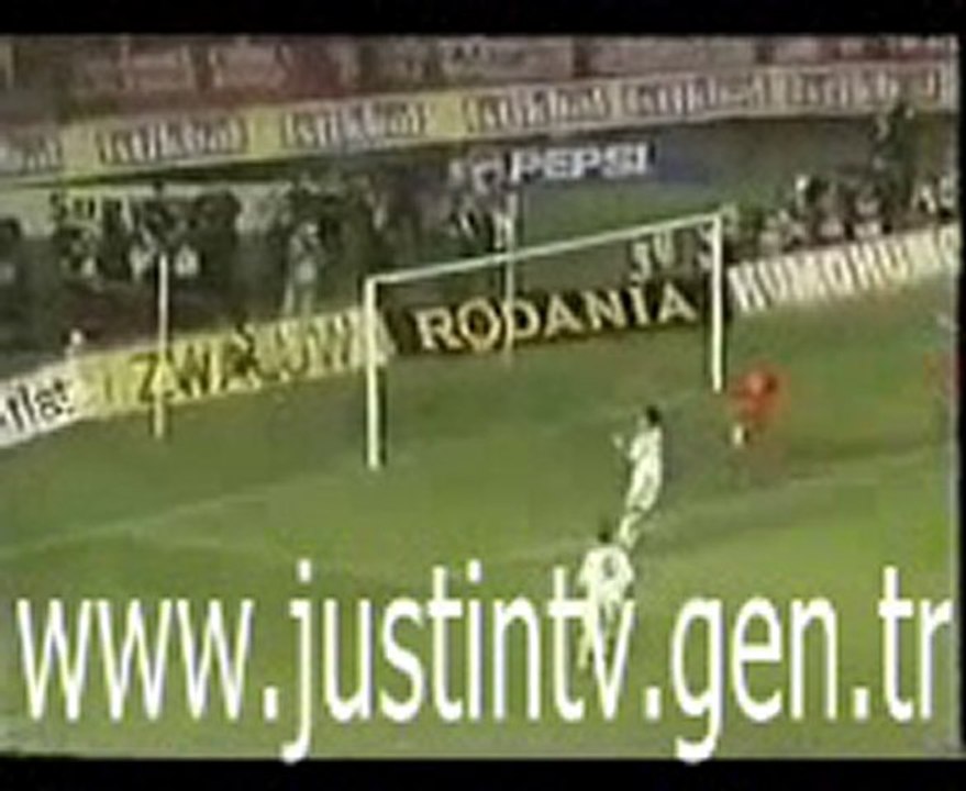 Oktayın Dünya Tarihine Geçen Golü www.justintv.gen.tr