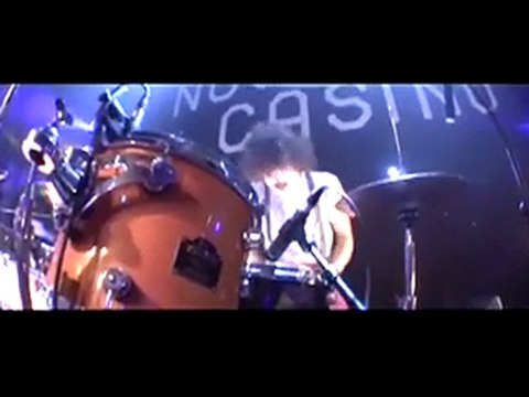 Izïa + Older, Mercredi 17 novembre 2010 - Hangar 23