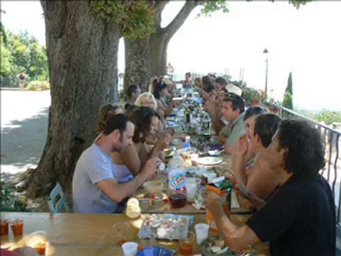 Actualités Tourtour Var 83 mairietourtour.com/ 22 août 2010 Marché potier de Tourtour Var 83