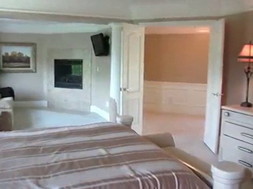 Walnut Ridge Ann Arbor, MI Ann Arbor RE www.KathyToth.com