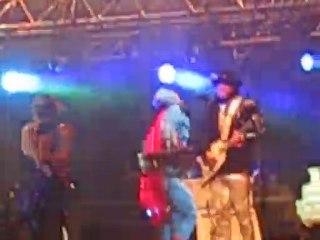 m  ,le complexe du corn flakes ,live, solidays 2010