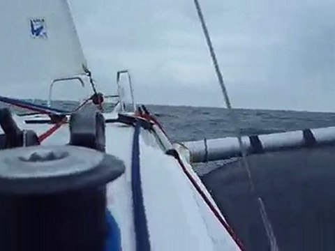 Trimaran Astus 22 jersey saint-malo au près serré (2)