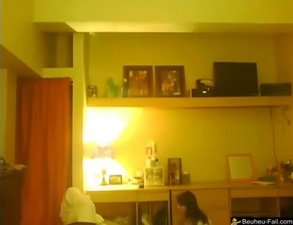 Pole dancing fail