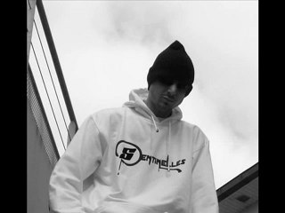 s'tokad " laisse moi profiter"