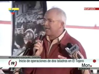 Monagas Inaugurados dos taladros en El Tejero 02