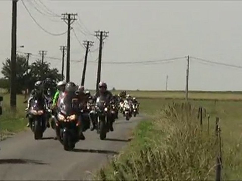Randonnée Moto à Ladeuze le 10-07-2010 par le RAT PACK ATH