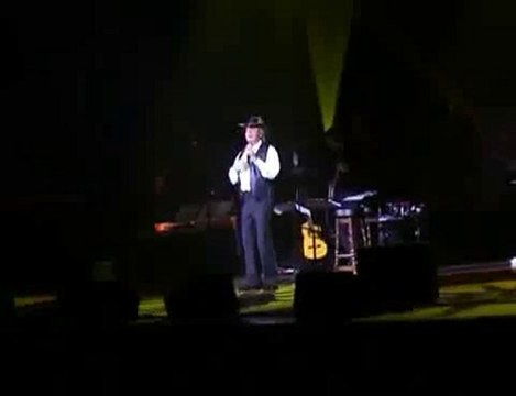 I´m On Fire - Engelbert Humperdinck -2010