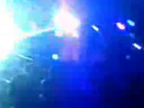 Surfing Leons @ Play'stival ( 28-08-2010) (video2)