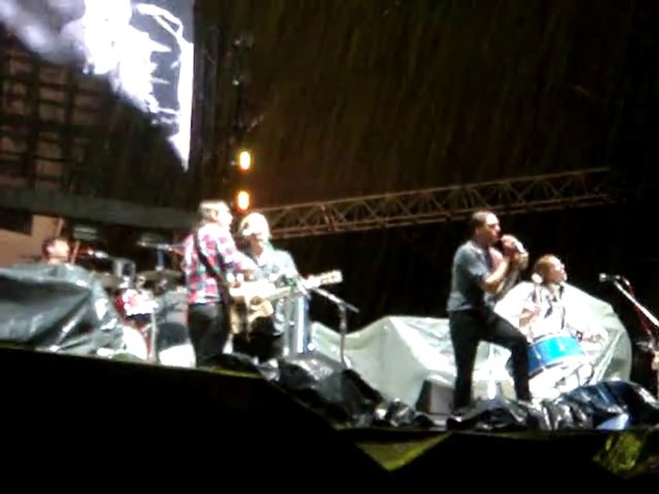 Arcade Fire - Wake up acoustic (live@Rock en Seine 2010)