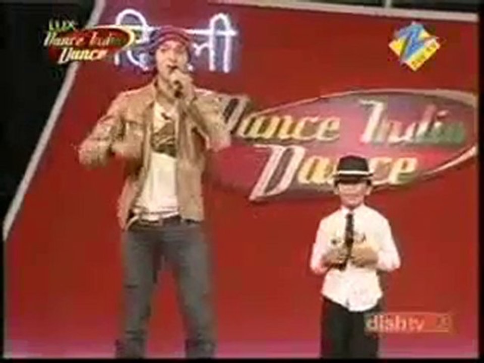 Un gamin de 7 ans Qui danse sur du Michael