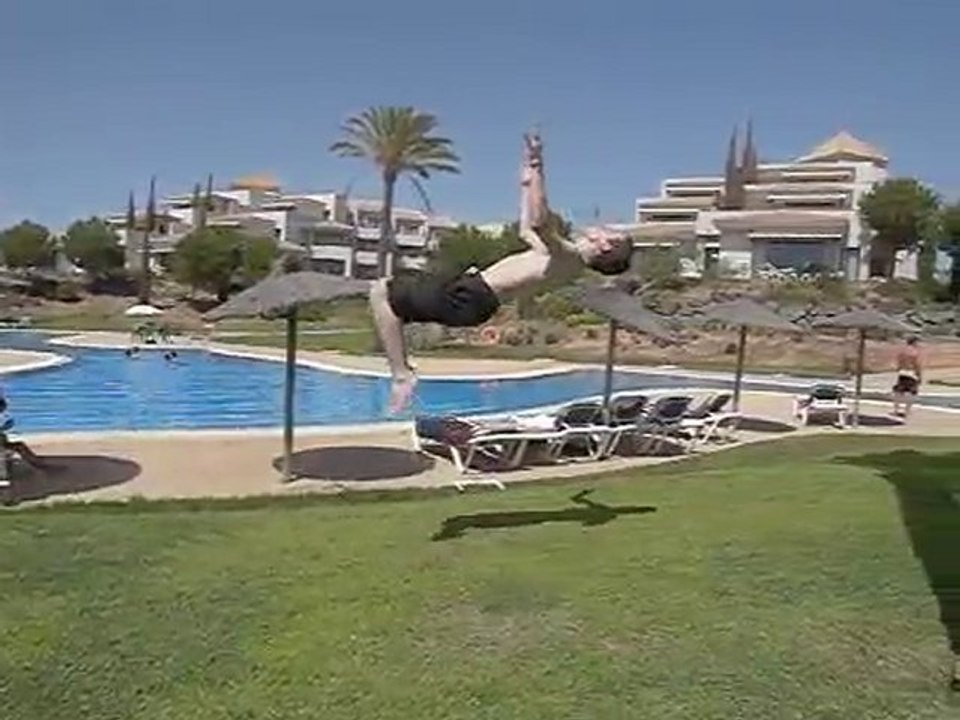 Backflip à la piscine