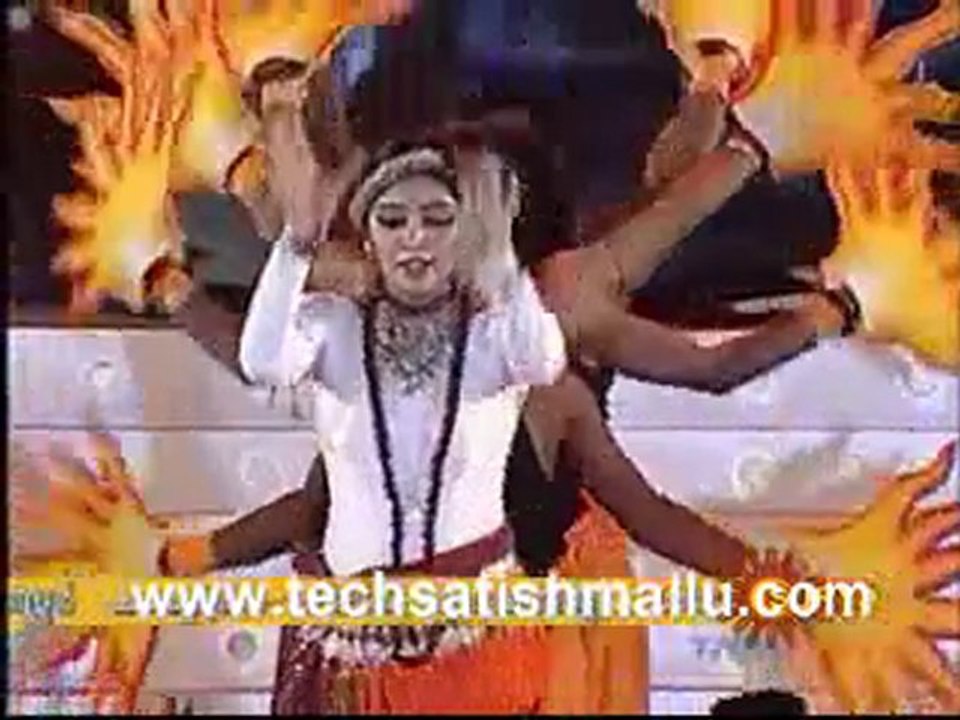 Vanitha 1