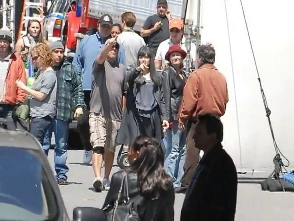 SNTV - Angelina Jolie returns to set