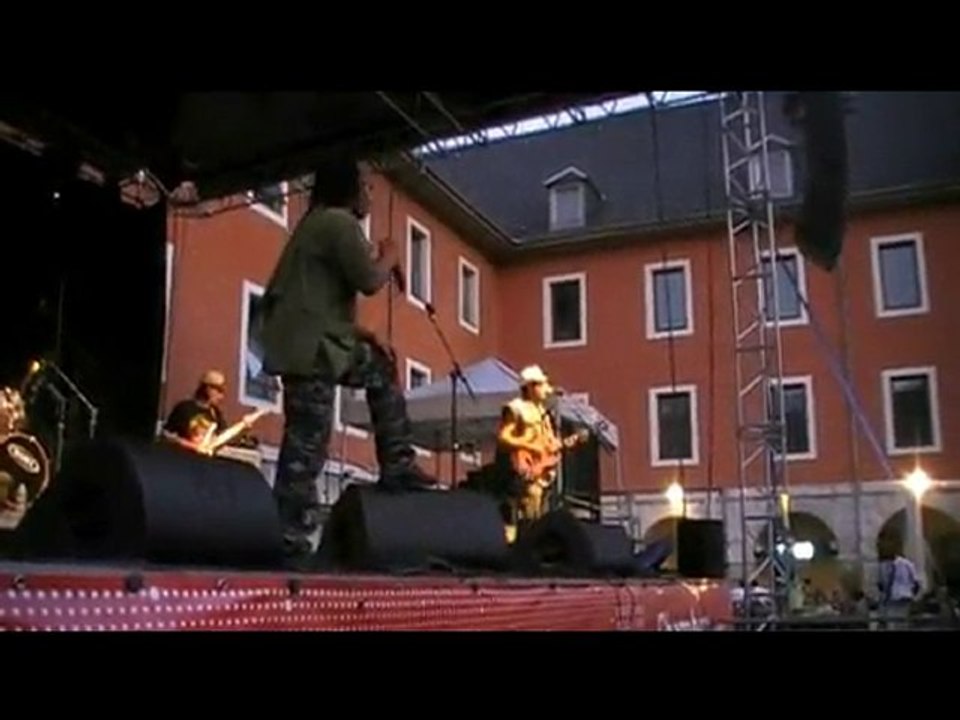 HLM&OPAC REGGAE BAND 1 partie william baldé l unité