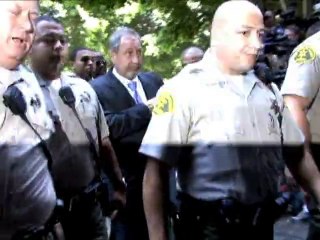 下载视频: SNTV - Chris Brown pleads guilty