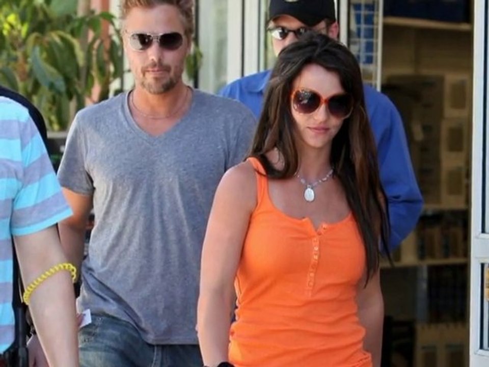 SNTV - Is Britney Spears Engaged?