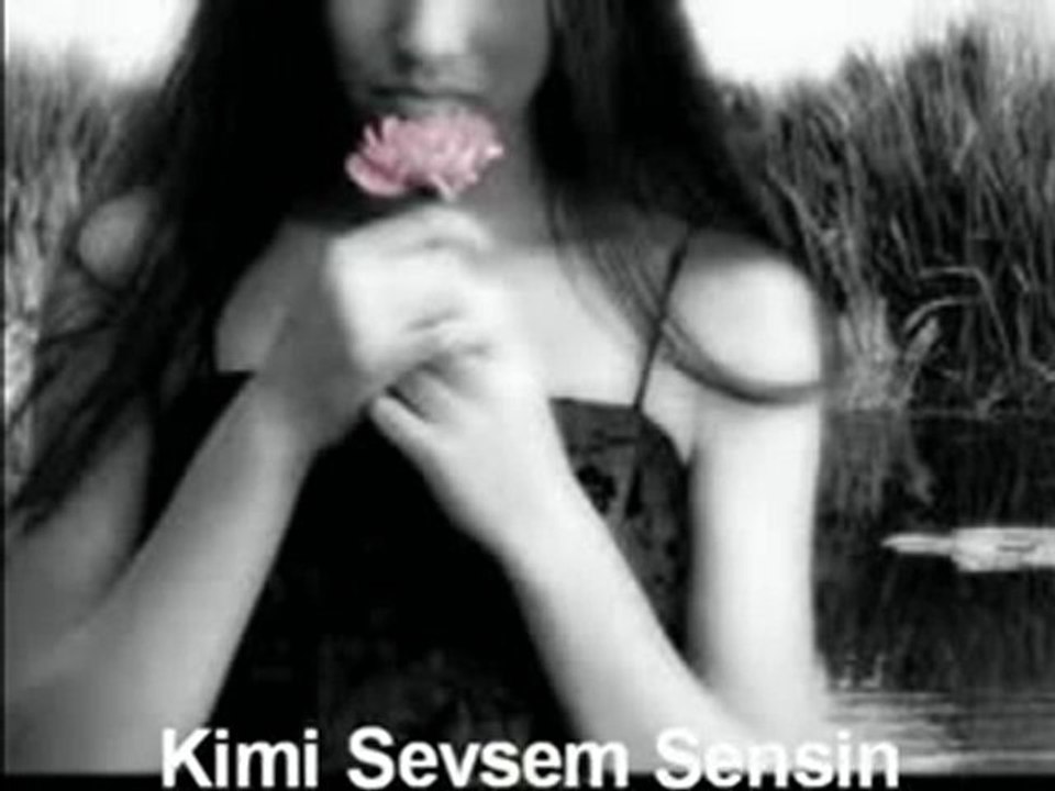 Kimi Sevsem Sensin-Bir Attila İlhan Şiiri